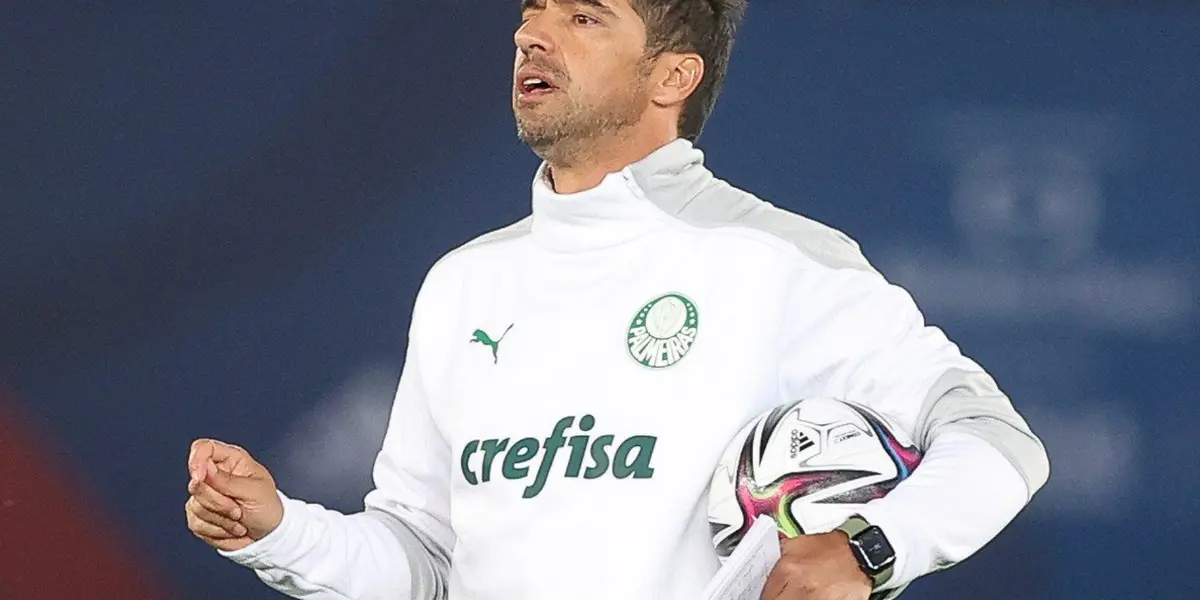 Se Palmeiras avalia reforços, Abel mira lateral que disputou a Champions League