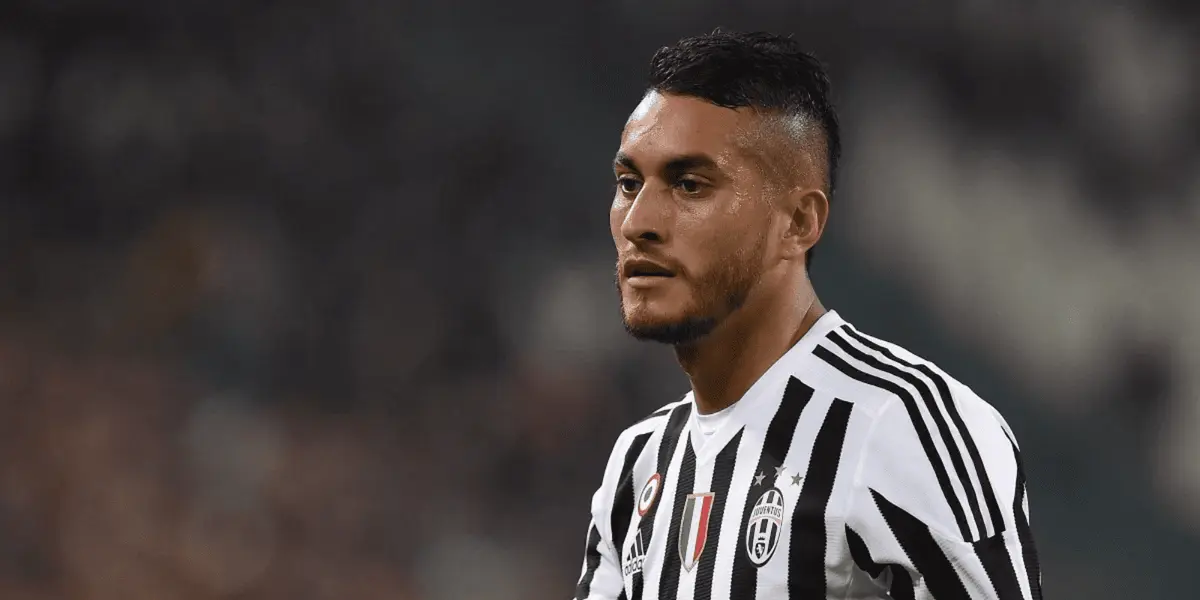 Clube paulista está interessado na contratação de meia argentino