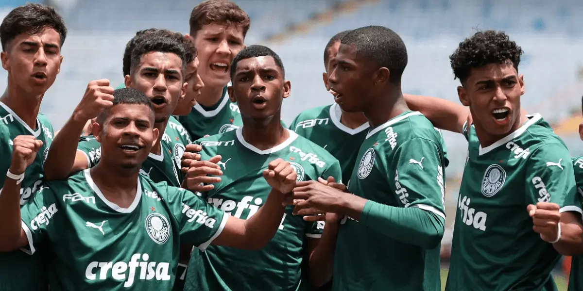 Absurdo, Palmeiras perde revelação