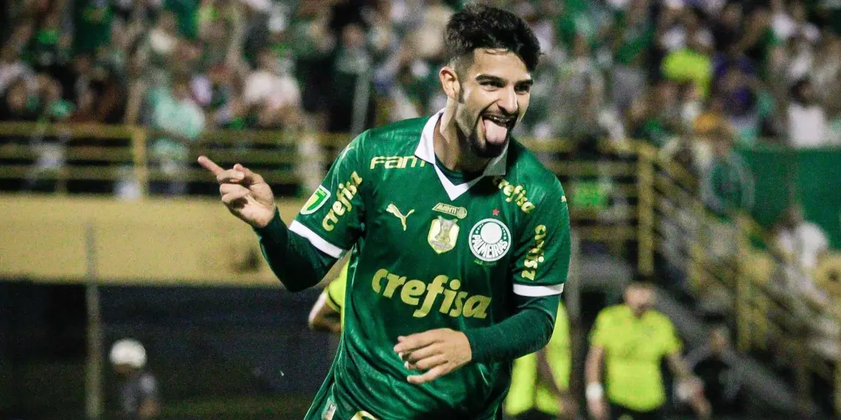 Flaco López comemora gol com a camisa do Palmeiras