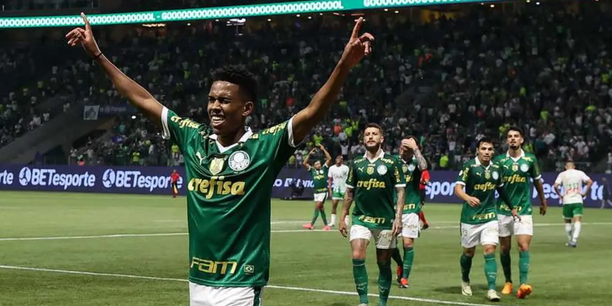 Jogador ganhou presente dentro do Palmeiras