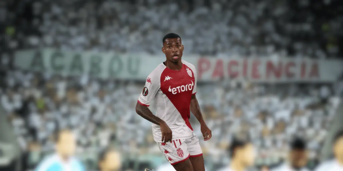 Jogador não conseguiria sustentar o manto.