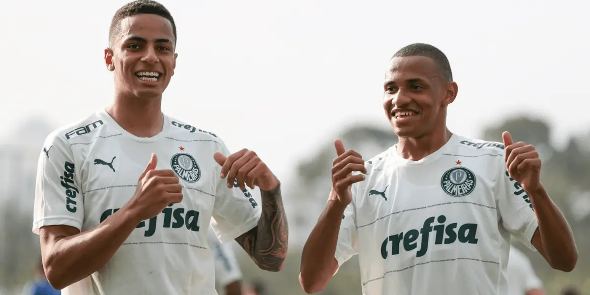 Jogador não tinha espaço no plantel de Abel e agora desbrava o exterior.