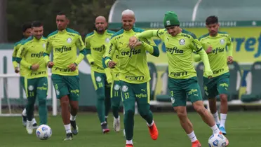 Jogador renova contrato com o Palmeiras