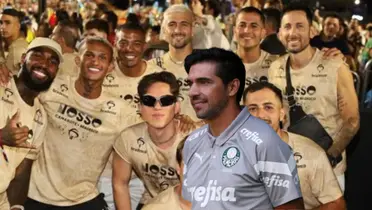 Enquanto jogadores do Flamengo foram para Sapucaí, a festa do Palmeiras