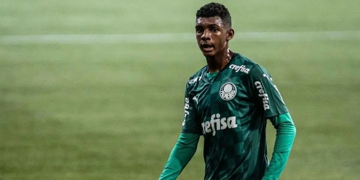 Jovem faz a sua estreia e chama atenção de muitos