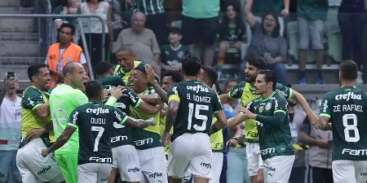 O atacante argentino Flaco López vem se destacando com ótimas atuações