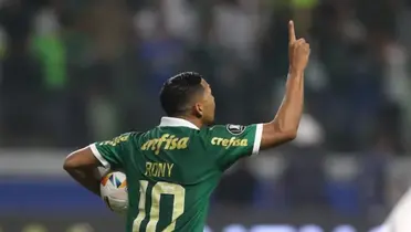 Rony comemora gol do Palmeiras