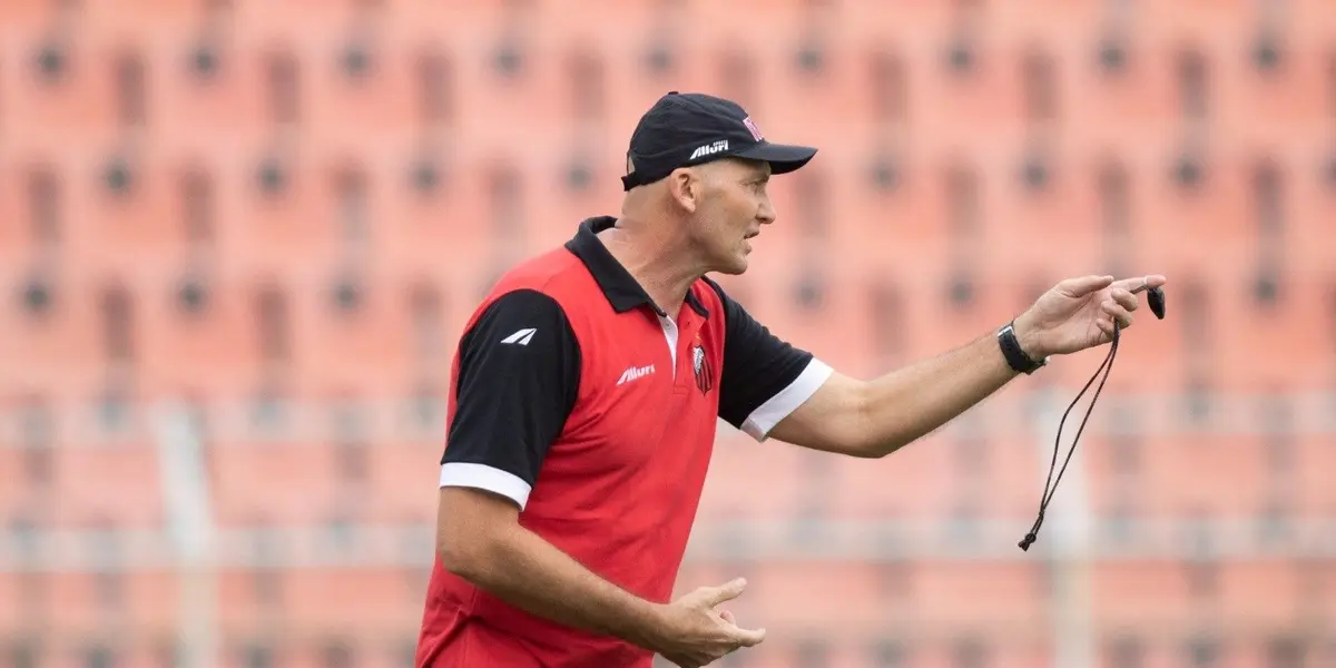 Técnico Gilmar Dal Pozzo promete parar o ataque efetivo comandado por Rony